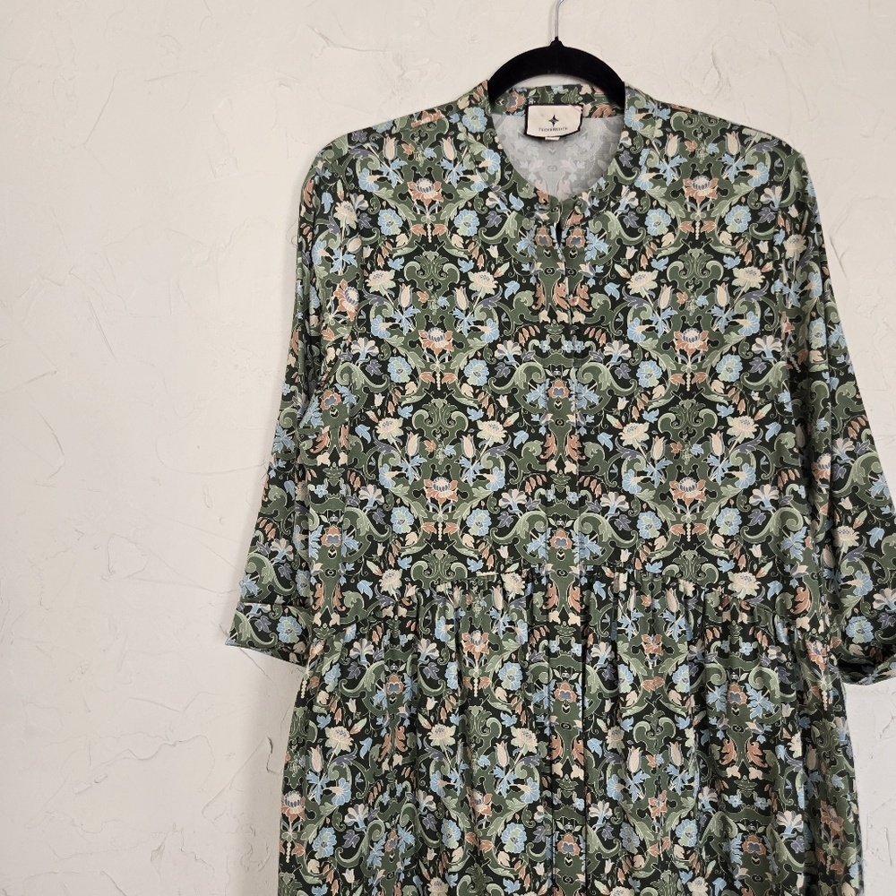 Tuckernuck Green Patterned Button Front Sage Deco… - image 4